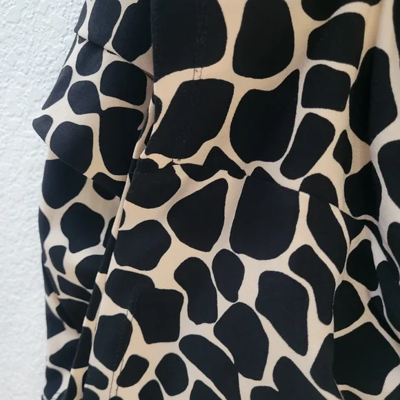 Enfocus Studio Black and Cream Sleeveless Bodycon Ruched Dress Size 4 EUC - Picture 7 of 8